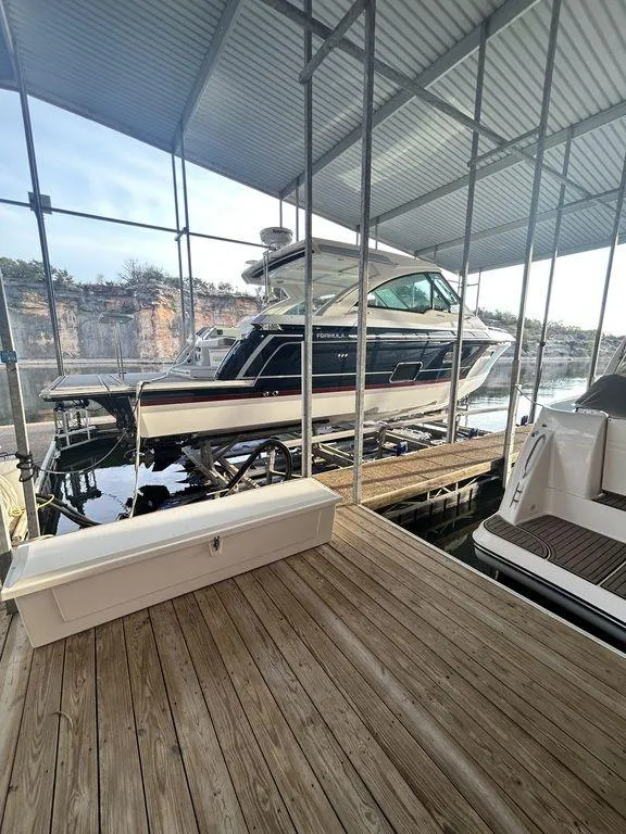 Slide: The Image of Formula 380 Super Sport Crossover 2021 - 64