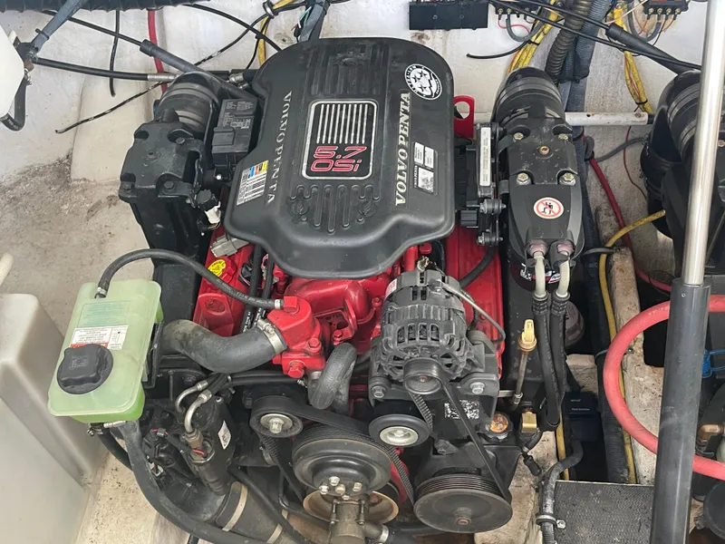 Slide: The Image of 2007 Chaparral 330 Signature engine compartment with Volvo Penta 5.7 OSI engine. - 19