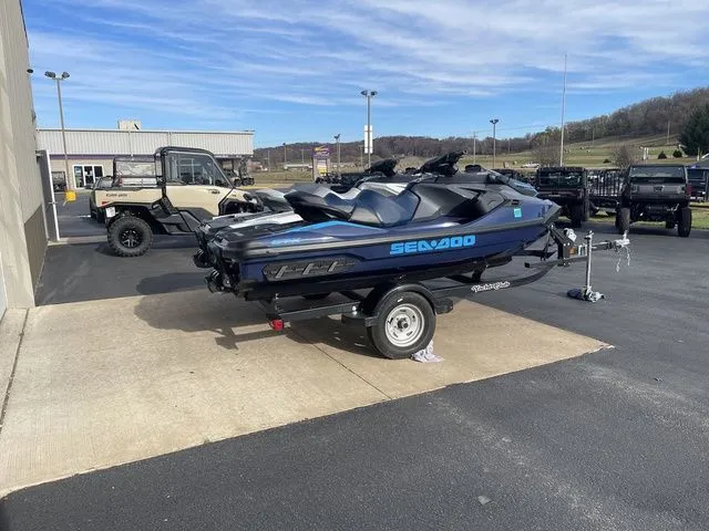 Slide: The Image of Sea-Doo GTX 230 2024 - 4