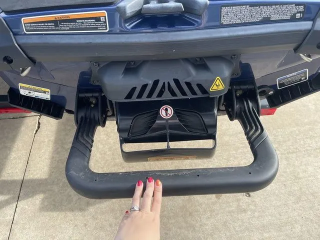 Slide: The Image of Sea-Doo GTX 230 2024 - 8