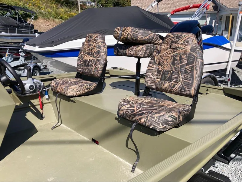 Slide: The Image of Lowe Roughneck 1660 SC 2024 - 10