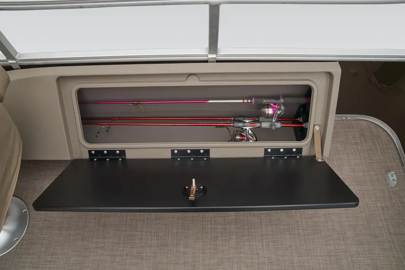 Slide: The Image of Sun Tracker Sportfish 24 XP3 - 33