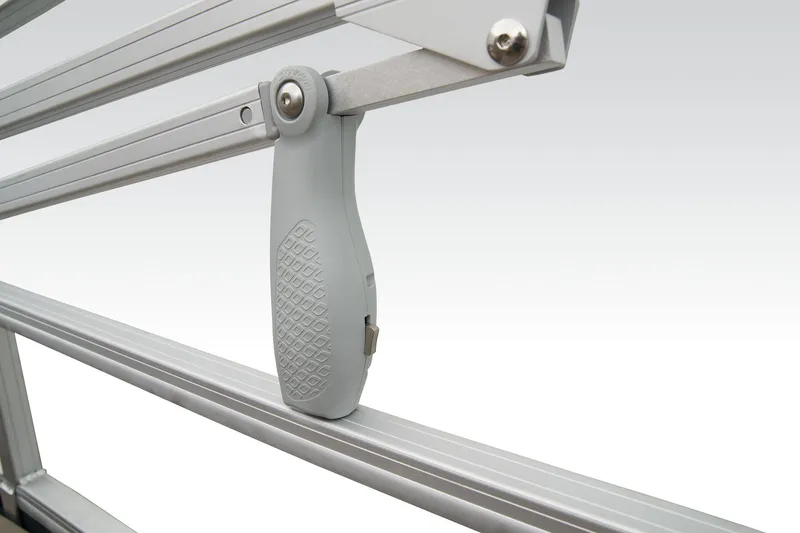 Slide: The Image of Sun Tracker Sportfish 24 XP3 - 34