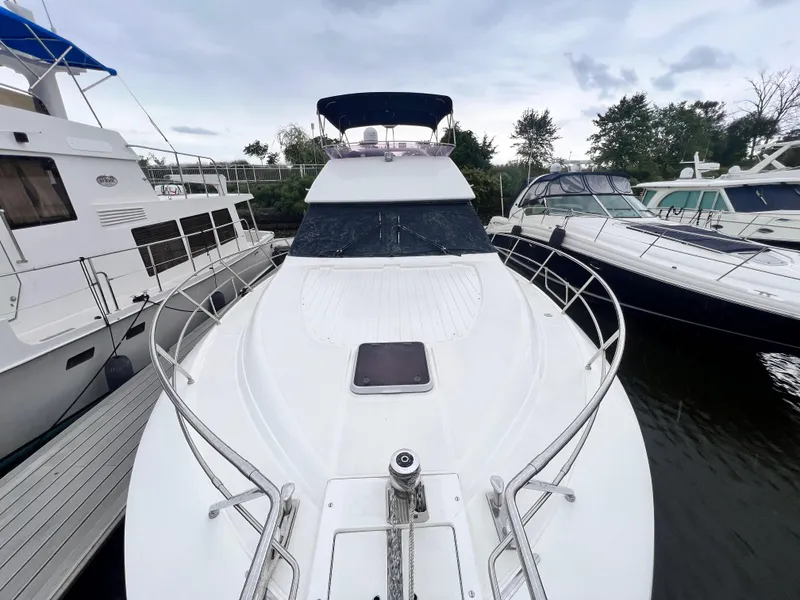 Slide: The Image of Uniesse Flybridge 48 2001 - 53