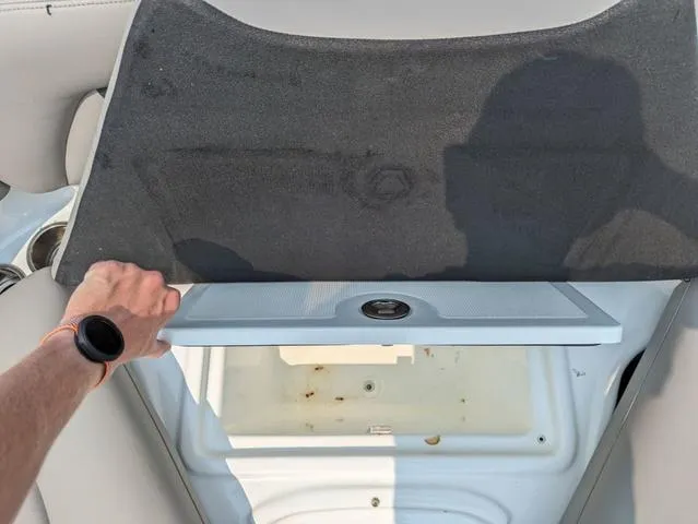 Slide: The Image of Four Winns HD5 OB 2023 - 16