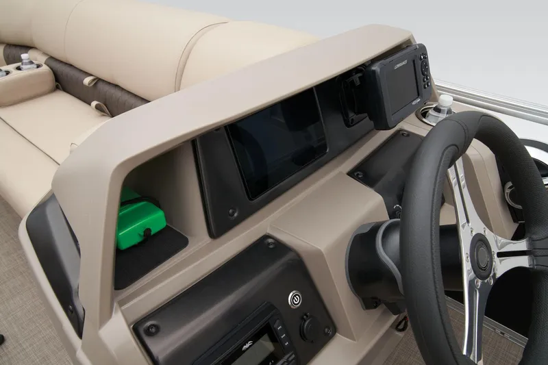 Slide: The Image of Sun Tracker SportFish 20 DLX 2024 - 28