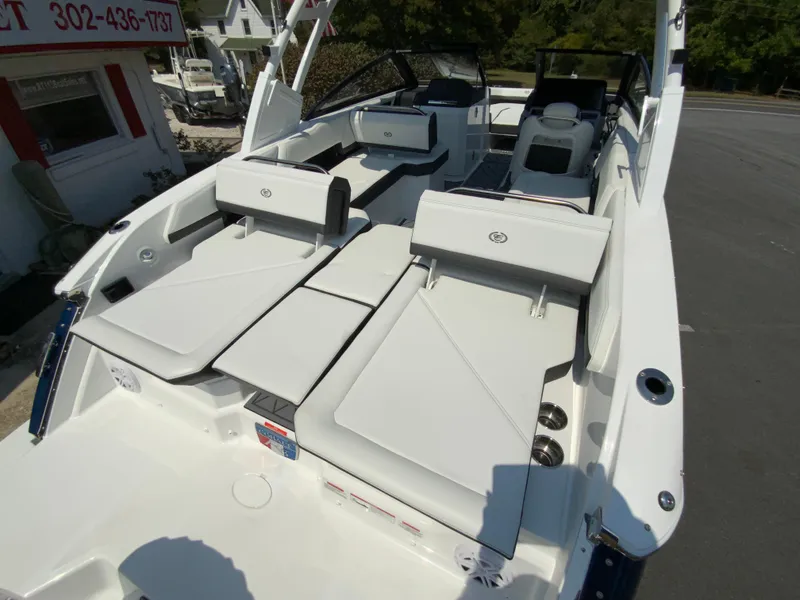 Slide: The Image of 2025 Cobalt R6 Outboard boat with spacious seating and sleek design. - 28