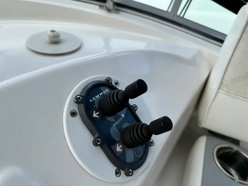 Slide: The Image of Control panel of a 1996 Bayliner 3388 Command Bridge Motoryacht. - 42