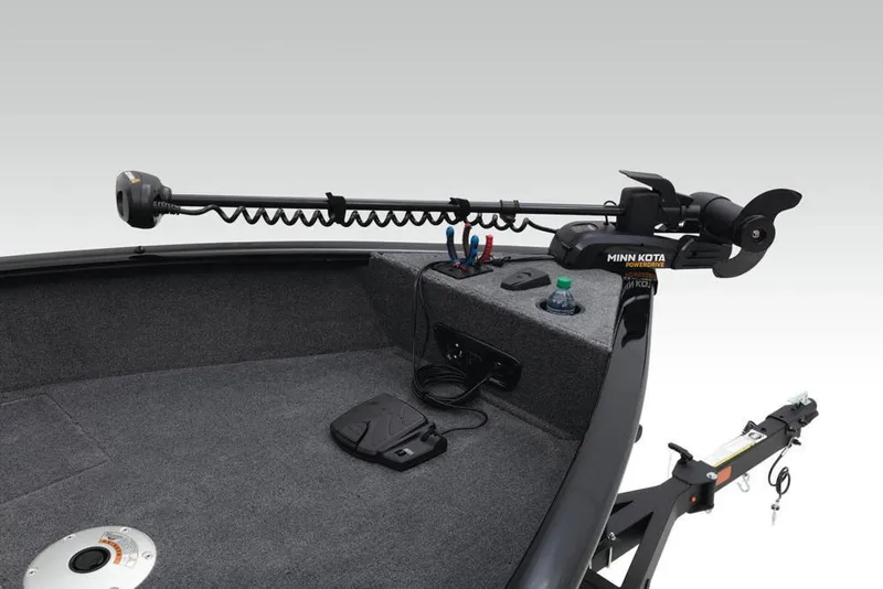 Slide: The Image of Tracker Pro Guide V-165 WT 2020 - 16