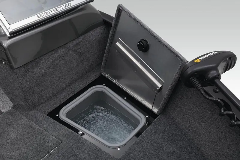 Slide: The Image of Tracker Pro Guide V-165 WT 2020 - 19