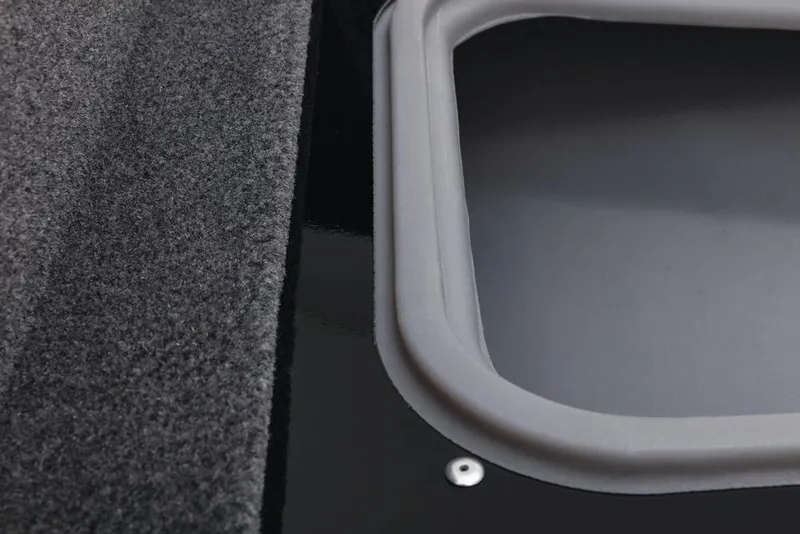 Slide: The Image of Tracker Pro Guide V-165 WT 2020 - 23