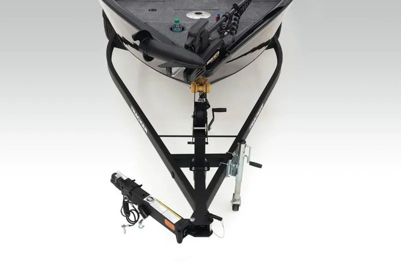 Slide: The Image of Tracker Pro Guide V-165 WT 2020 - 4