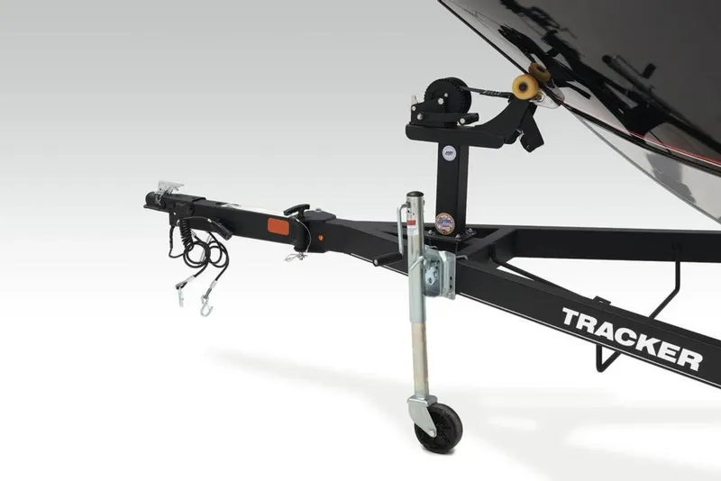 Slide: The Image of Tracker Pro Guide V-165 WT 2020 - 5