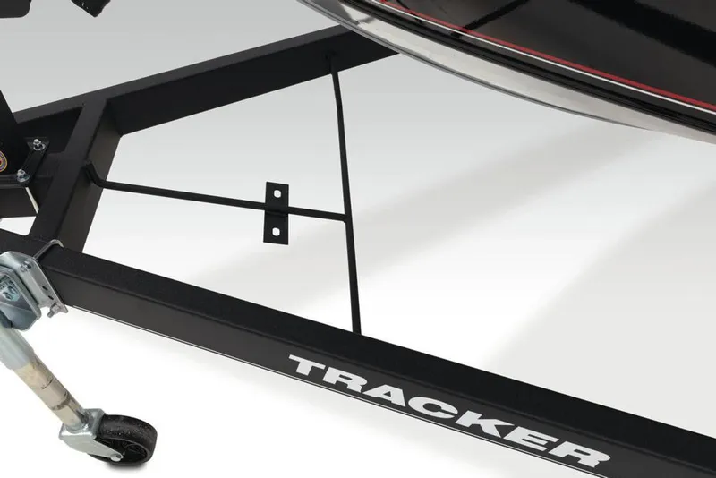 Slide: The Image of Tracker Pro Guide V-165 WT 2020 - 7