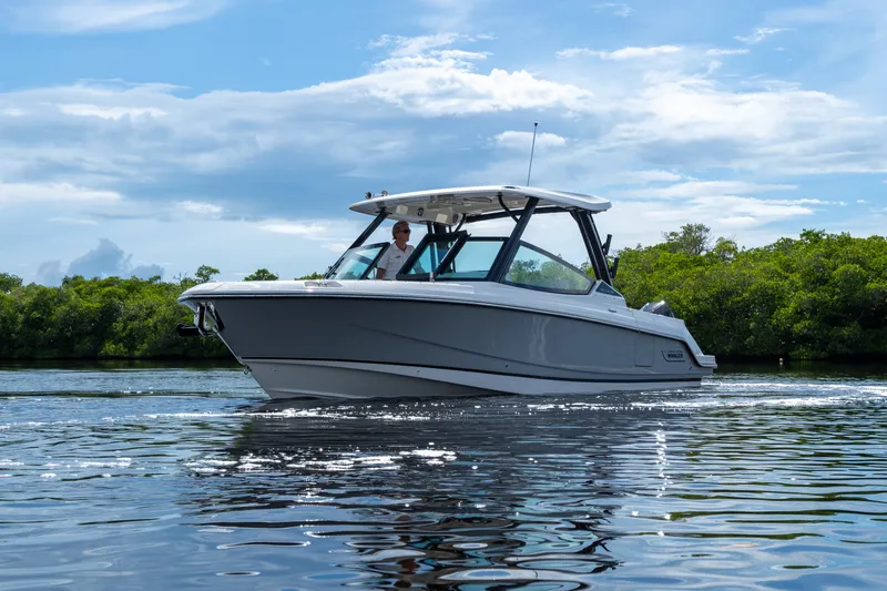 Slide: The Image of Boston Whaler 280 Vantage 2027 - 27