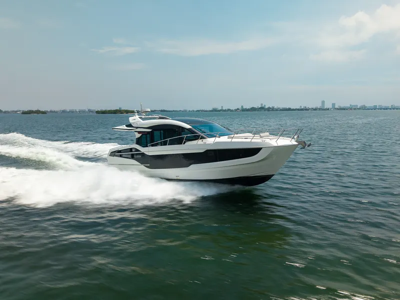 Slide: The Image of Galeon 450 HTC 2025 - 47