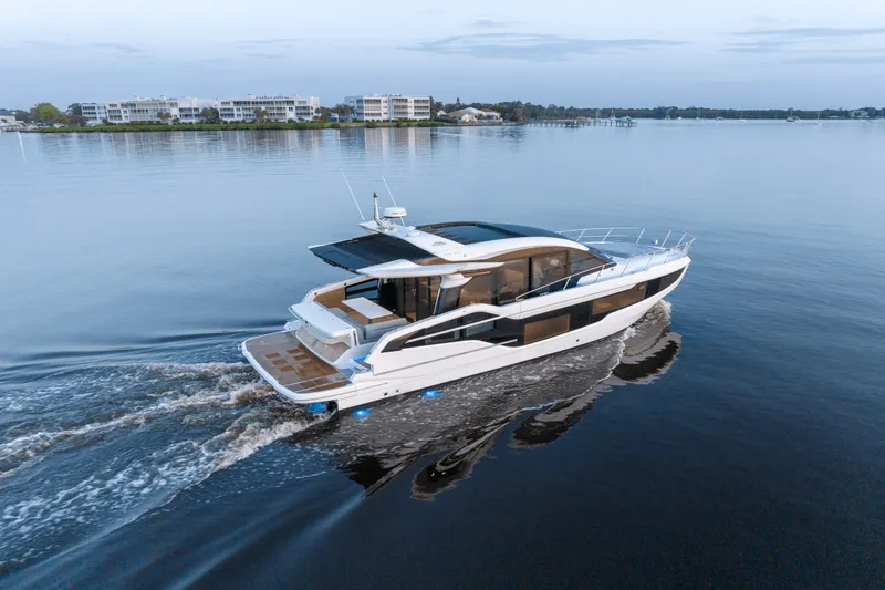 Slide: The Image of Galeon 450 HTC 2025 - 79