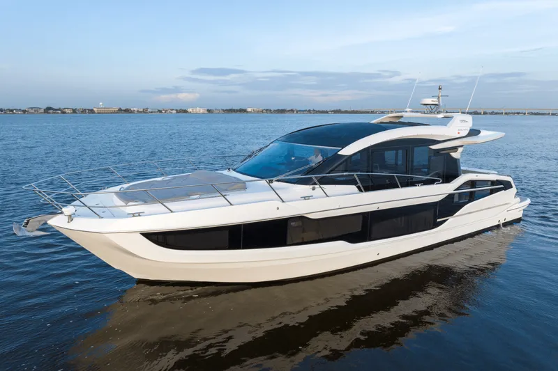 Slide: The Image of Galeon 450 HTC 2025 - 77