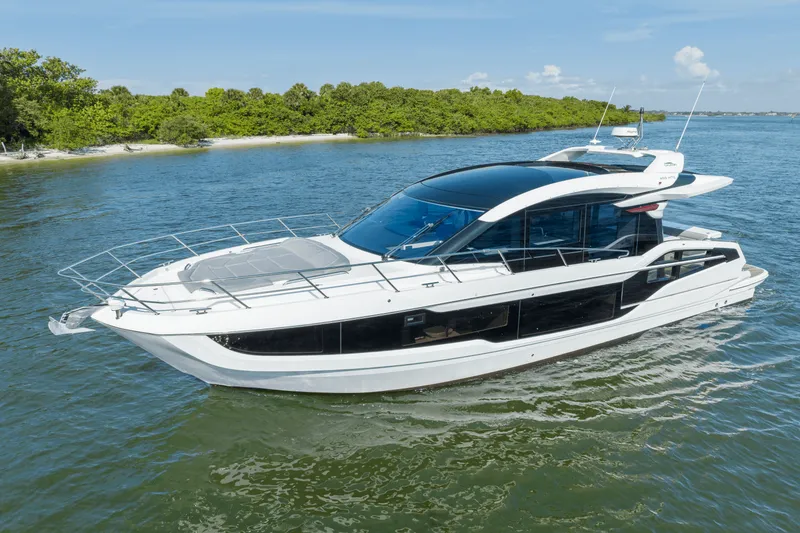 Slide: The Image of Galeon 450 HTC 2025 - 47