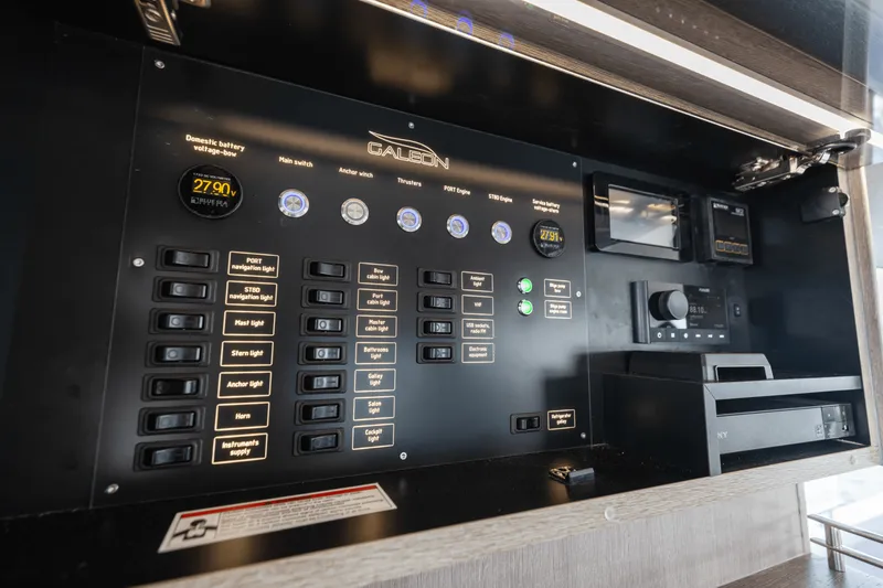 Slide: The Image of Galeon 450 HTC 2025 - 124