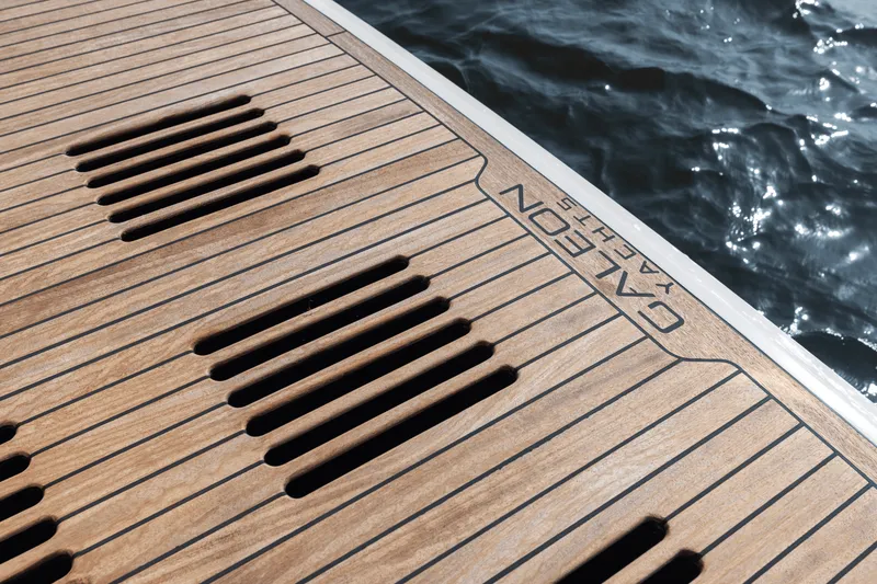 Slide: The Image of Galeon 450 HTC 2025 - 137