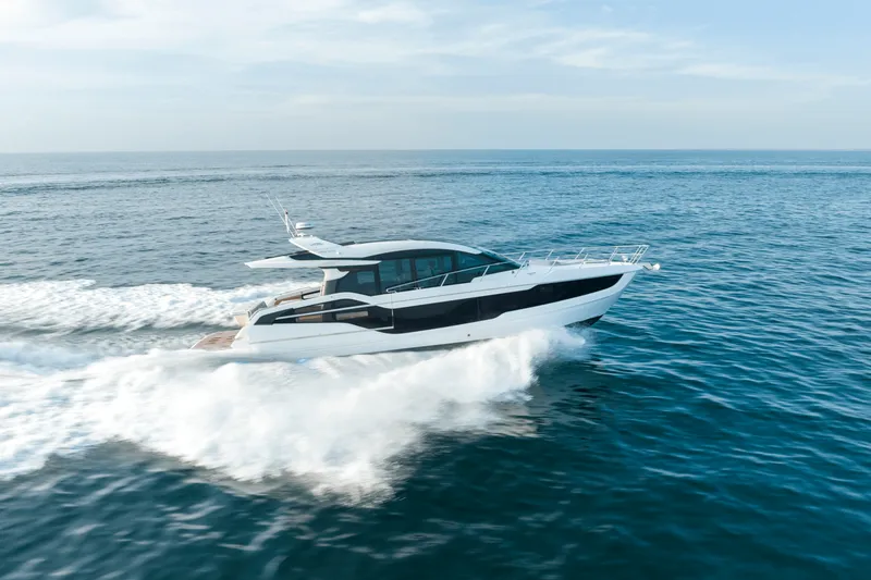 Slide: The Image of Galeon 450 HTC 2025 - 74