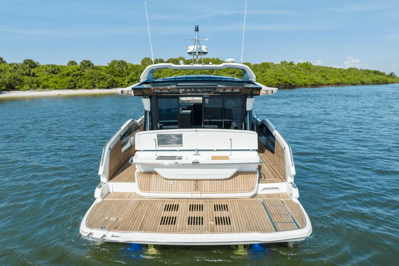 Slide: The Image of Galeon 450 HTC 2025 - 51