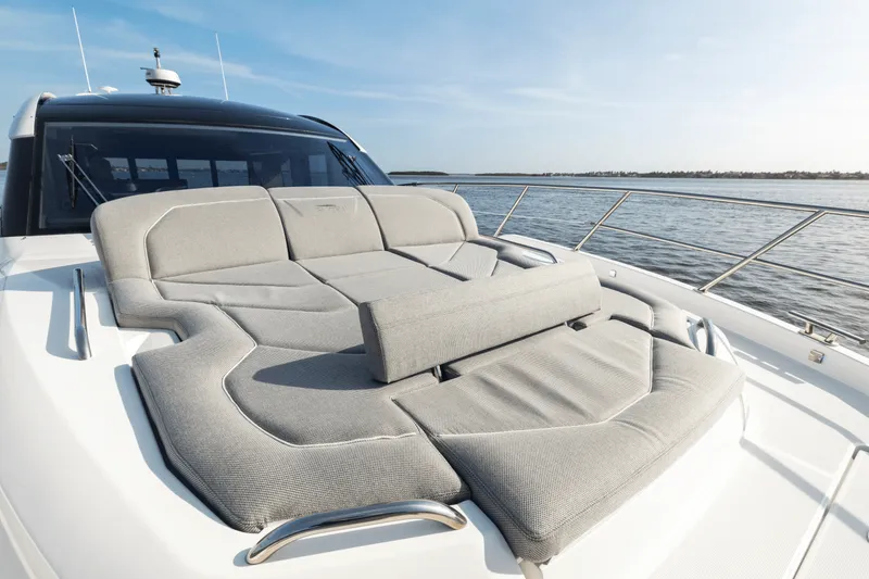 Slide: The Image of Galeon 450 HTC 2025 - 146