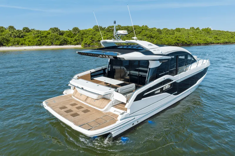 Slide: The Image of Galeon 450 HTC 2025 - 58