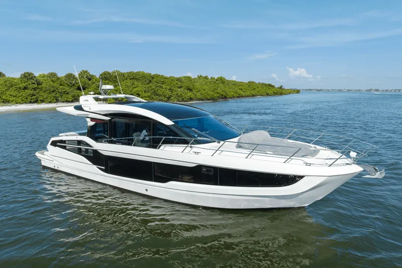 Slide: The Image of Galeon 450 HTC 2025 - 61