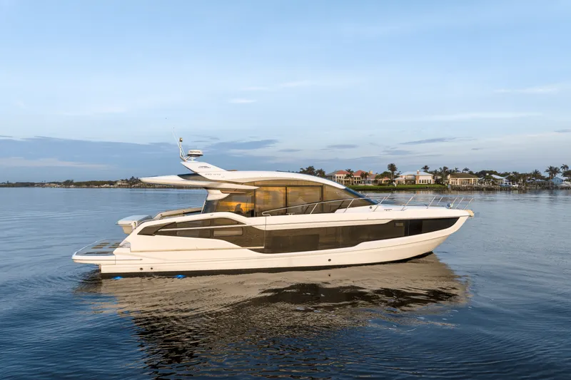 Slide: The Image of Galeon 450 HTC 2025 - 82