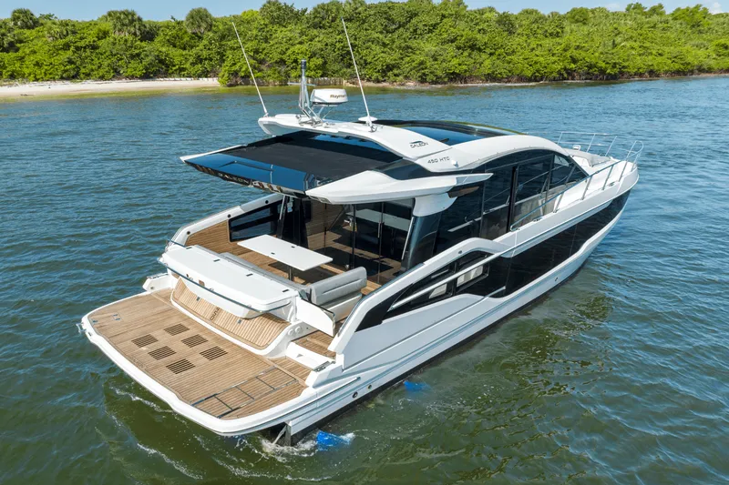 Slide: The Image of Galeon 450 HTC 2025 - 57