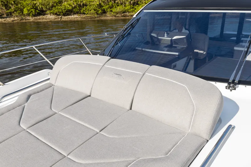 Slide: The Image of Galeon 450 HTC 2025 - 144