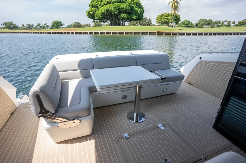 Slide: The Image of Galeon 450 HTC 2025 - 7