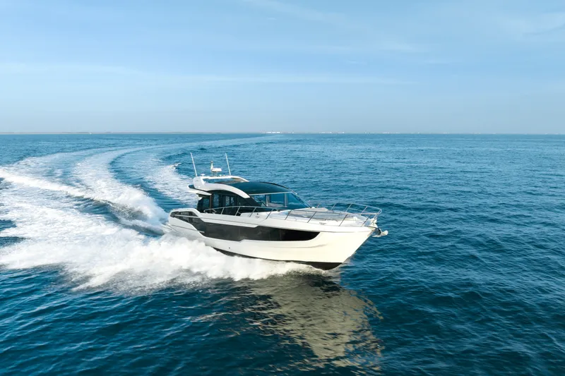 Slide: The Image of Galeon 450 HTC 2025 - 75