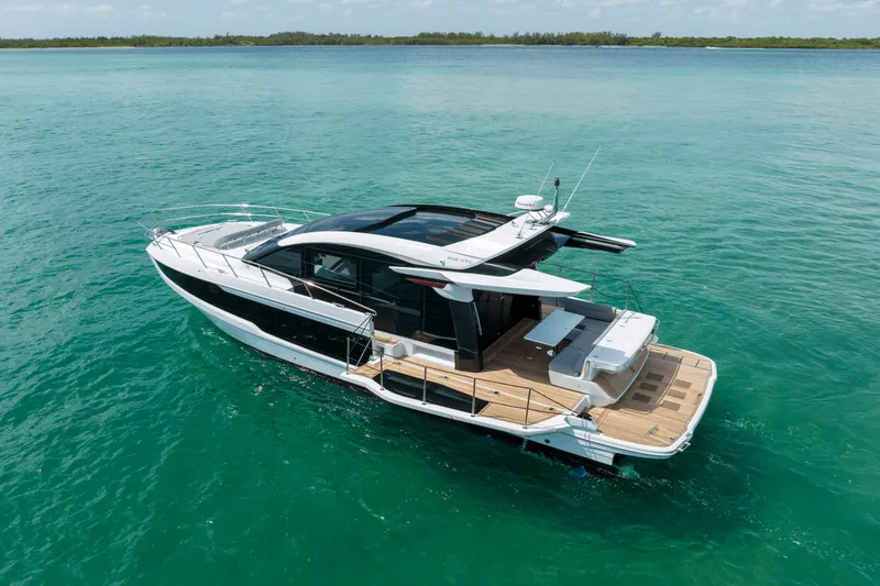 Slide: The Image of Galeon 450 HTC 2025 - 36