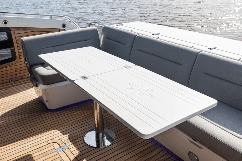 Slide: The Image of Galeon 450 HTC 2025 - 134