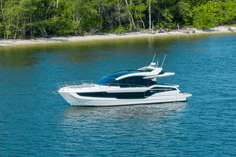 Slide: The Image of Galeon 450 HTC 2025 - 43