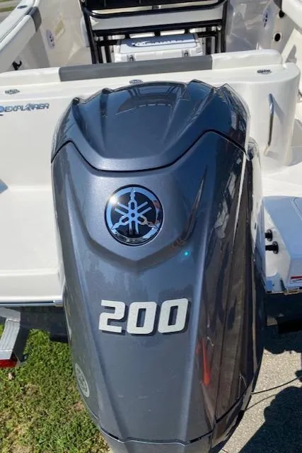 Slide: The Image of 2024 Robalo R222 Center Console with Yamaha 200 outboard motor. - 26