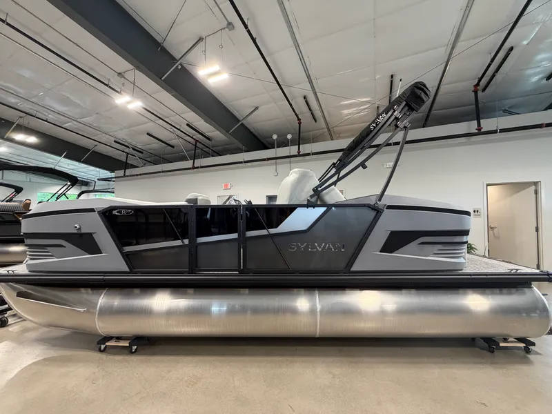 The Image of Sylvan R-20 Q DH 2027 - 0