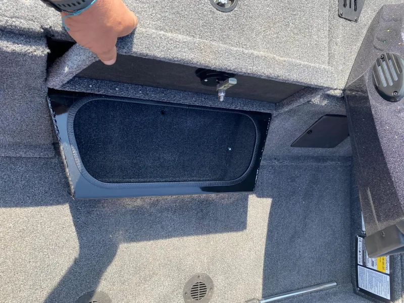 Slide: The Image of Ranger RT188P 2023 - 17