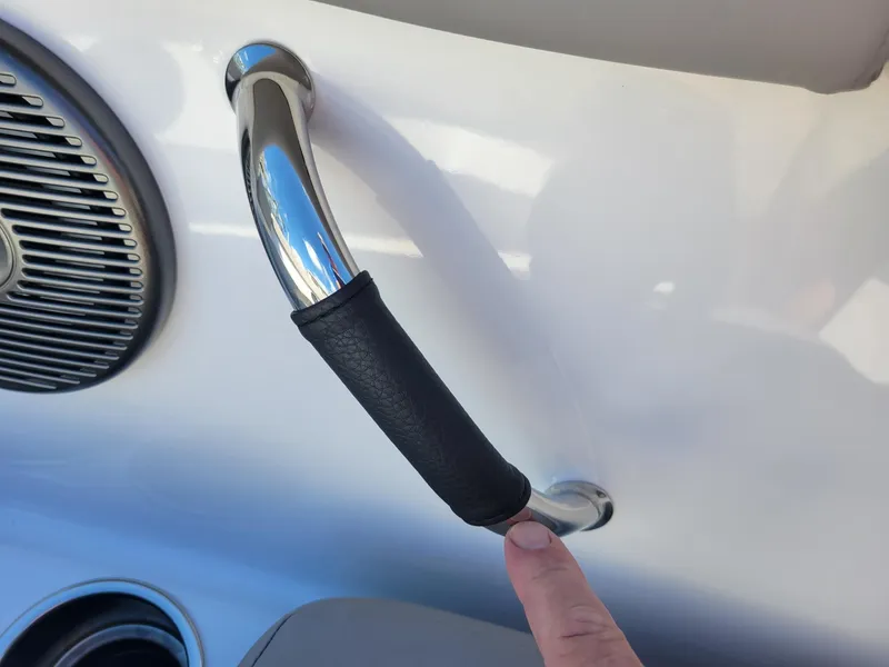 Slide: The Image of Four Winns H1 OB 2024 - 51