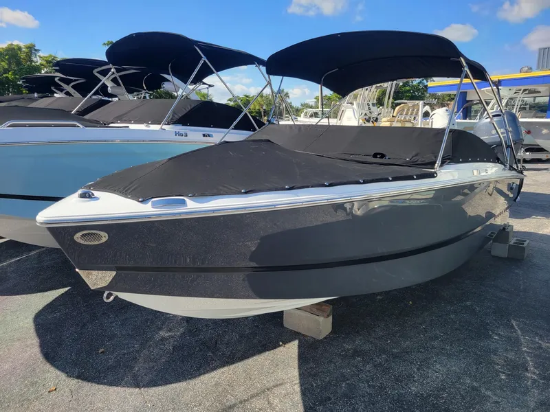 Slide: The Image of Four Winns H1 OB 2024 - 53