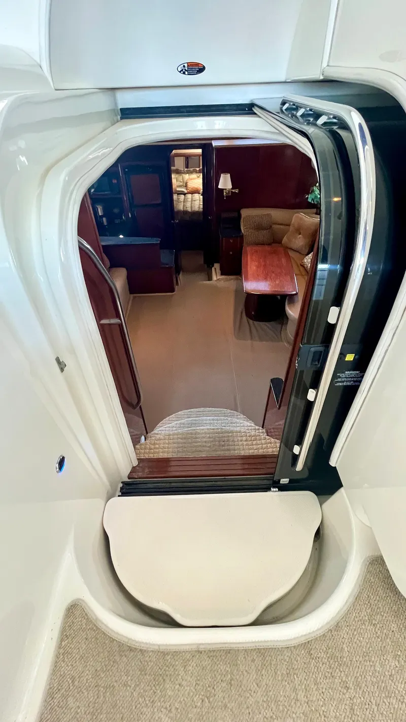 Slide: The Image of Interior view of 2008 Meridian 459 Motoryacht, showing living area and seating. - 25
