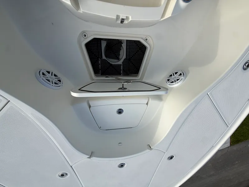 Slide: The Image of SeaVee 270Z 2018 - 39