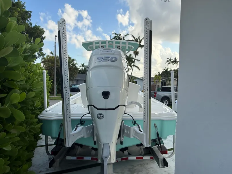 Slide: The Image of SeaVee 270Z 2018 - 23