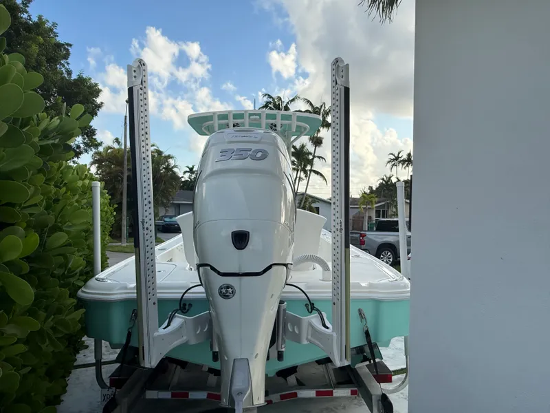 Slide: The Image of SeaVee 270Z 2018 - 25