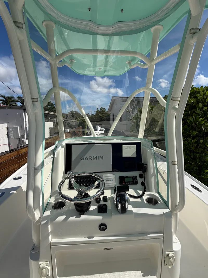 Slide: The Image of SeaVee 270Z 2018 - 46