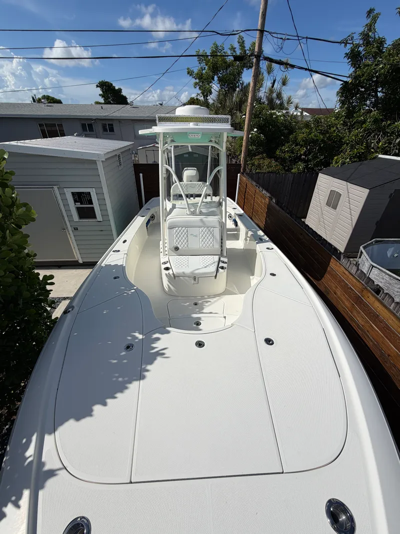 Slide: The Image of SeaVee 270Z 2018 - 14
