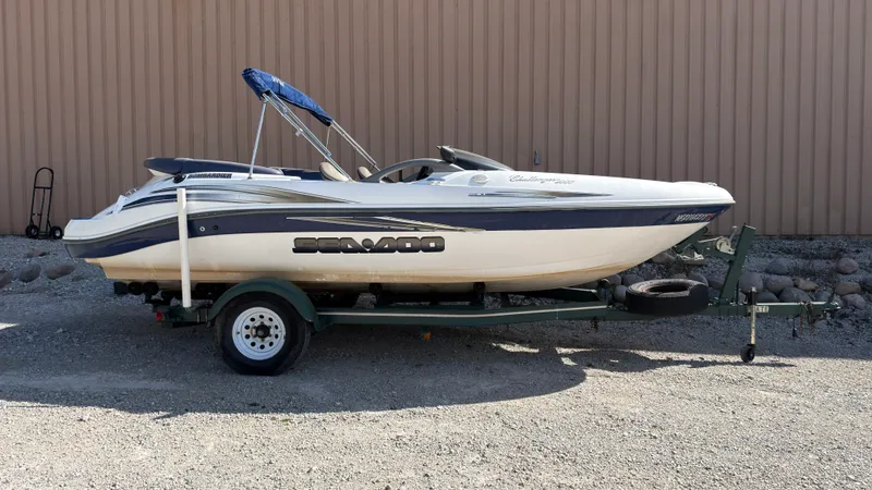 The Image of Sea-Doo CHALLENGER 2000 2002 - 0